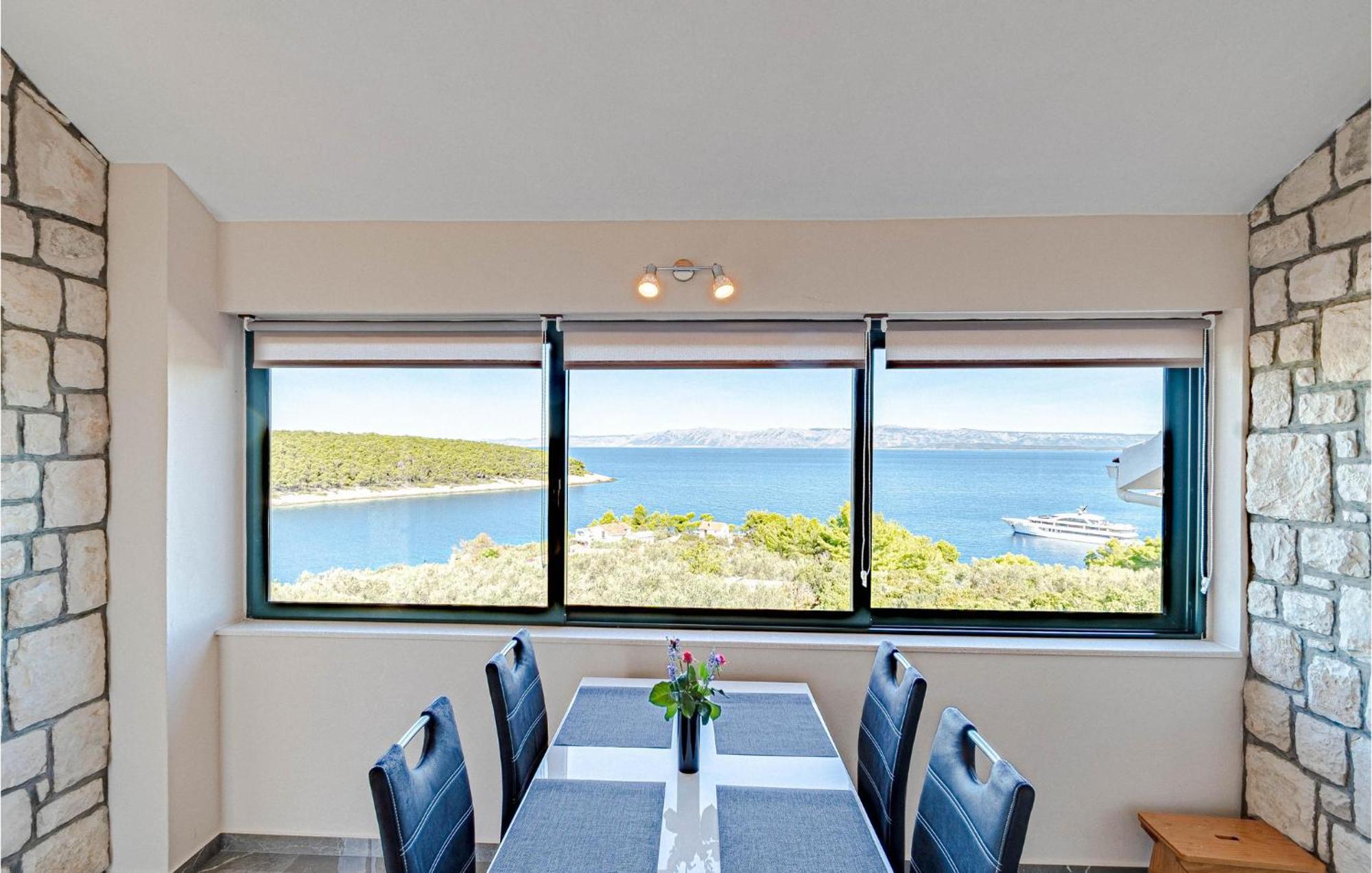 Nice Home In Tankaraca With House Sea View Vela Luka Exteriör bild