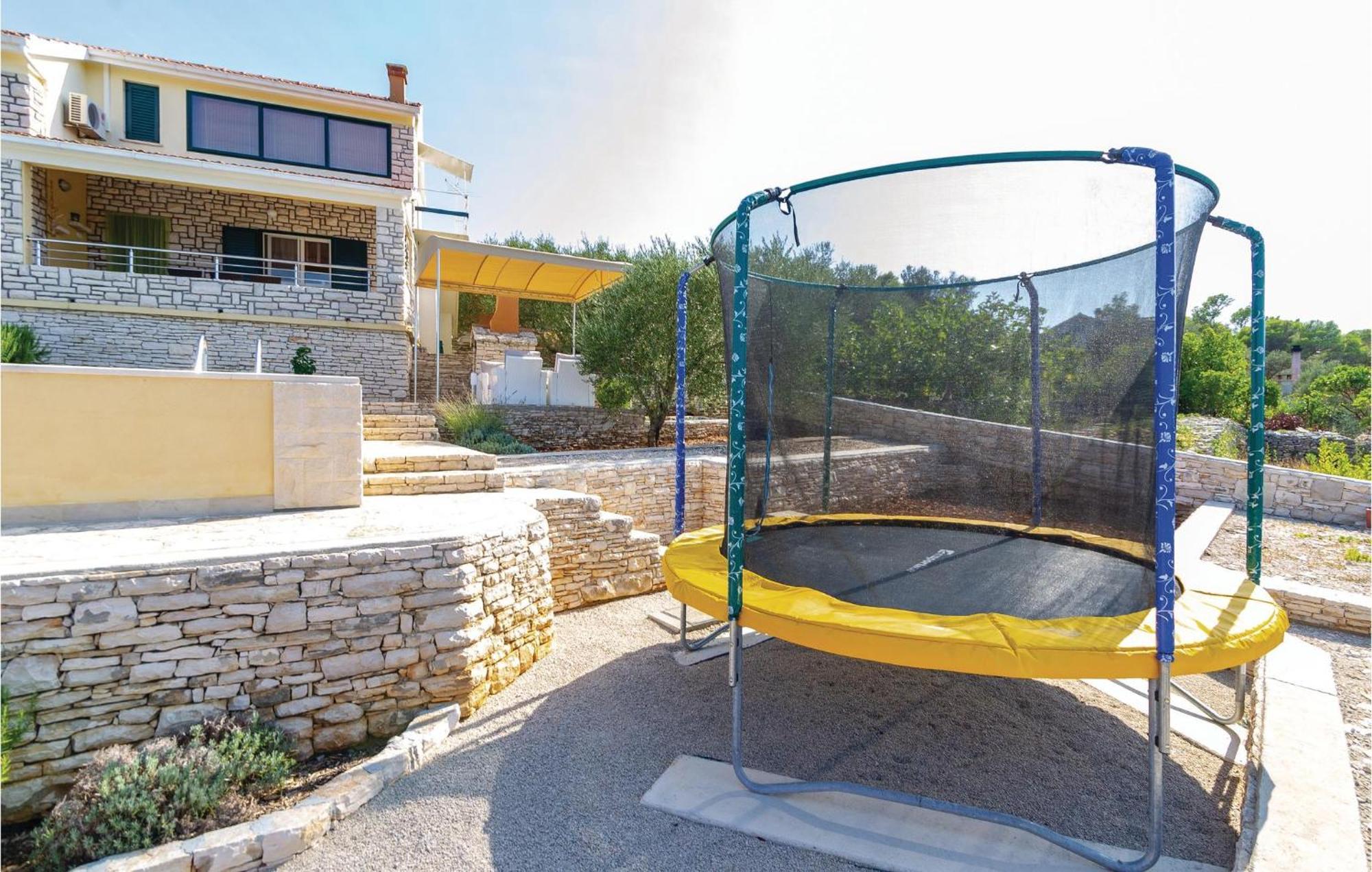 Nice Home In Tankaraca With House Sea View Vela Luka Exteriör bild