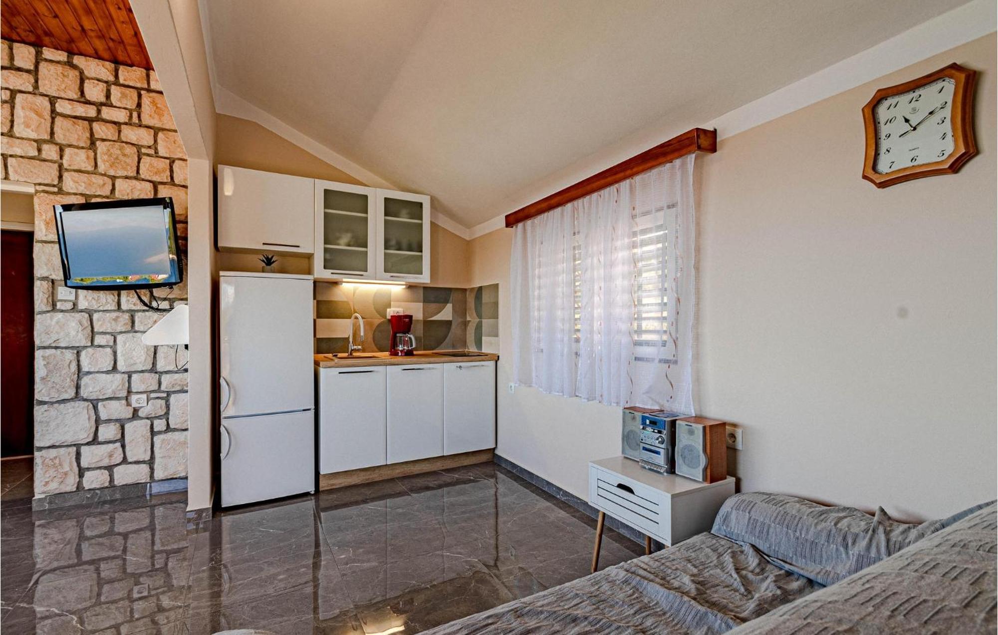Nice Home In Tankaraca With House Sea View Vela Luka Exteriör bild