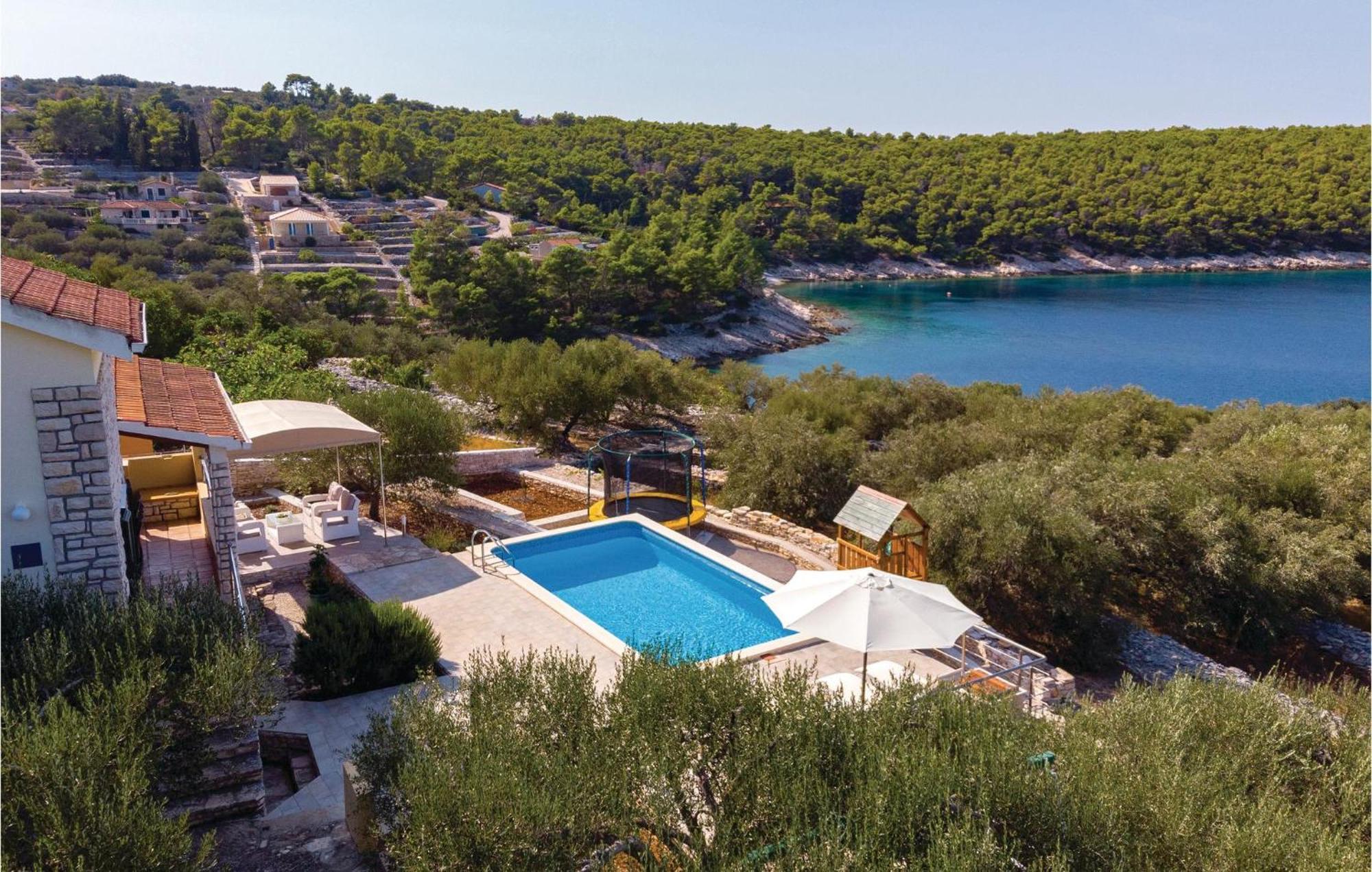 Nice Home In Tankaraca With House Sea View Vela Luka Exteriör bild